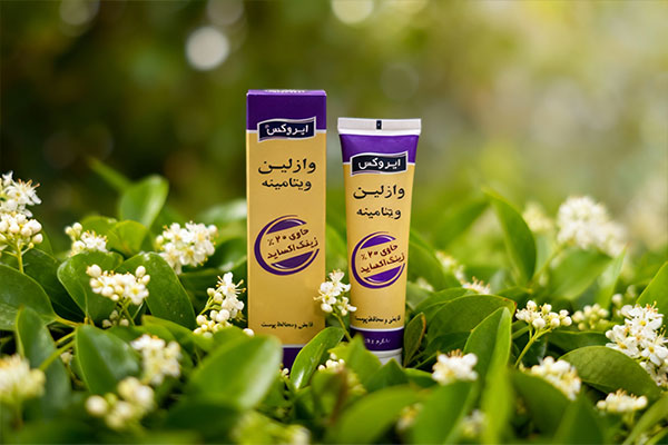 کرم وازلین ویتامینه ایروکس در کنار عناصر طبیعی