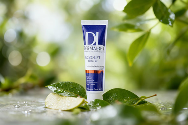 کرم اگزولیفت درمالیفت 5 درصد اوره برای مراقبت از پوست