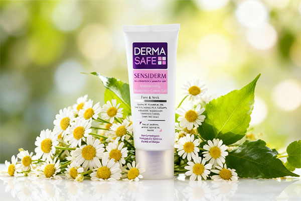 کرم ژل مرطوب کننده درماسیف با عناصر طبیعی