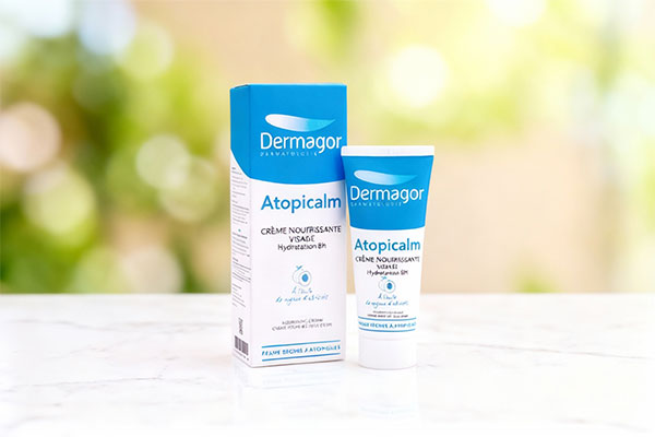 کرم مرطوب کننده آتوپیکالم درماگور برای پوست خشک