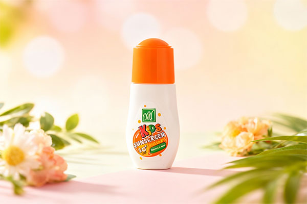 تصویر ضد آفتاب رولی کودک SPF50 مای با طراحی رول&zwnj;آن