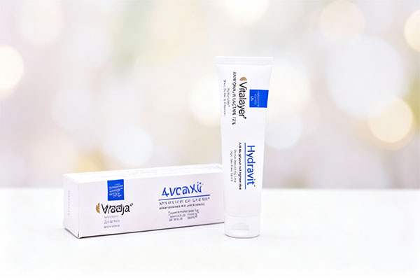 کرم آمونیوم لاکتات 12 درصد هیدراویت ویتالیر برای پوست خشک