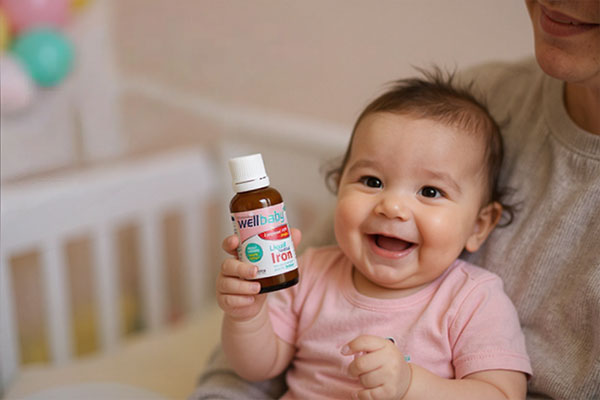 نحوه مصرف قطره آهن ول بیبی برای نوزادان