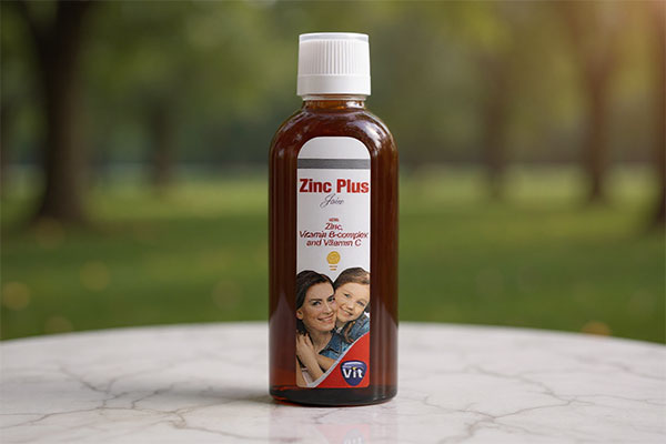 شربت زینک پلاس استار ویت روی سطح مرمری سفید