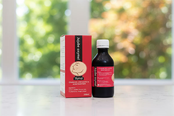 شربت سکنجبین عنابی نیاک در بطری 200 میلیلیتری