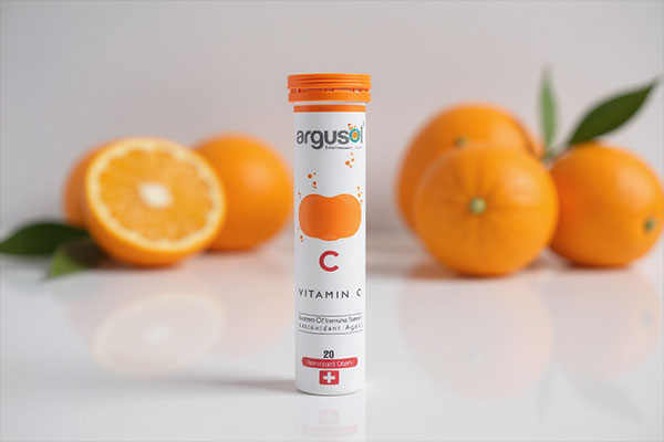 بسته‌بندی قرص جوشان ویتامین سی 500 آرگوسول با میوه‌های مرکبات
