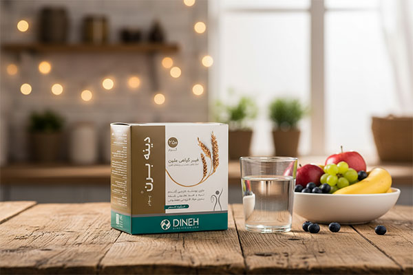 پودر دینه برن در آشپزخانه با میوه و آب