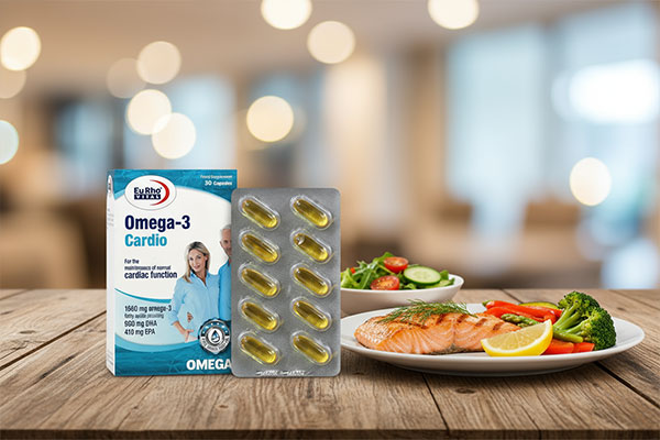 کپسول امگا 3 کاردیو یوروویتال کنار وعده غذایی سالم