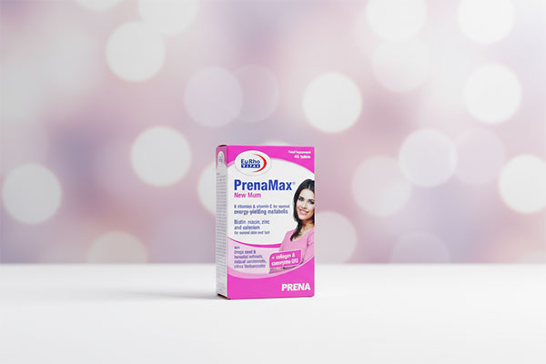 قرص پرینامکس نیو مام یوروویتال روی سطح سفید