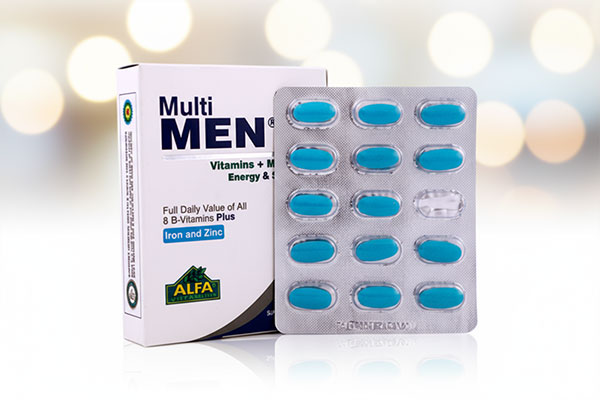 نمای نزدیک قرص مولتی من آلفا ویتامینز