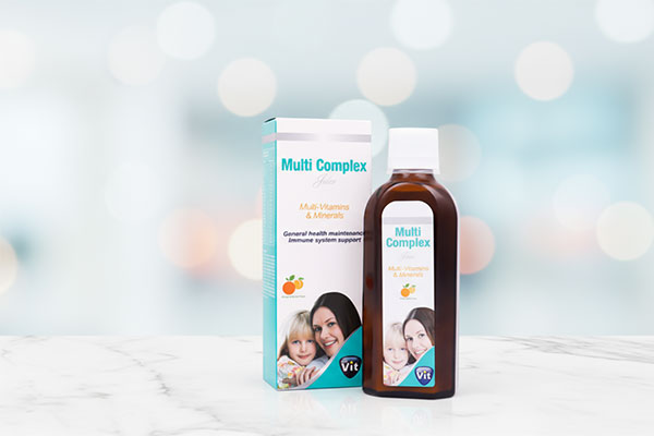 شربت مولتی کمپلکس استار ویت روی سطح مرمر سفید