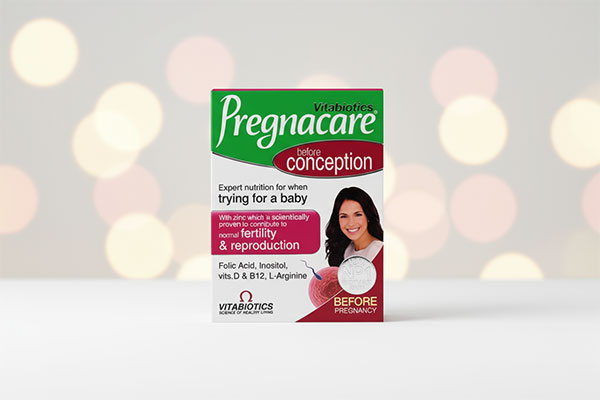 تصویر قرص پرگناکر کانسپشن ویتابیوتیکس روی سطح سفید