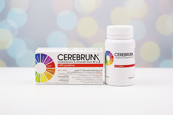 قرص سربروم مولتی ویتامین و مینرال ناتیریس روی سطح سفید