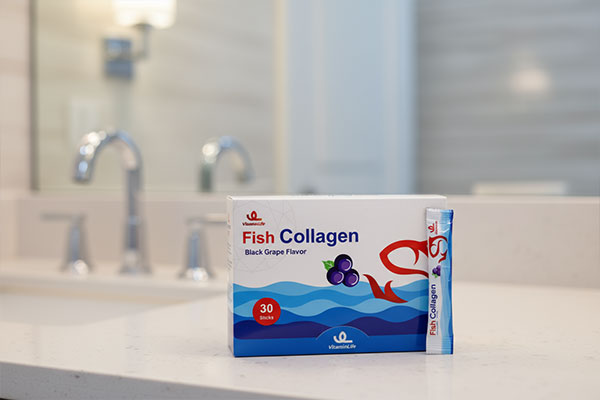 ساشه فیش کلاژن ویتامین لایف در محیط حمام مدرن