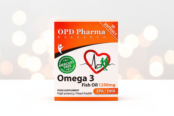 کپسول امگا ۳ او پی دی فارما روی سطح سفید