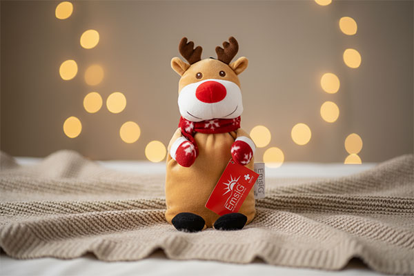 کیسه آب گرم امسیگ مدل HB204 Plus عروسکی گوزن روی پتو