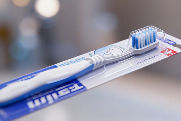 زبان&zwnj;شور مسواک اکسترا وایت متوسط تریزا