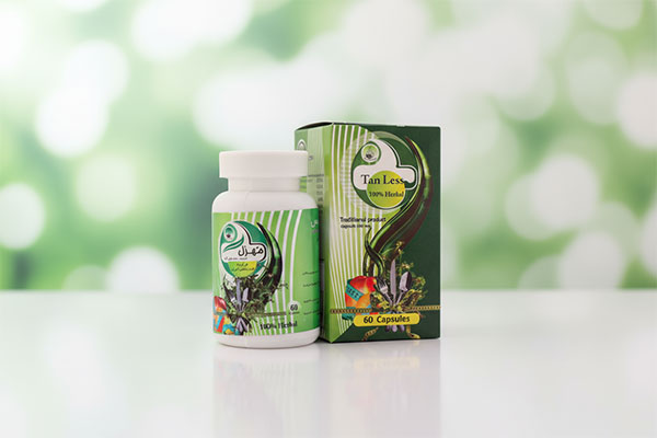 کپسول مهزل تن لس سلامت گستر آرتیمان روی سطح سفید