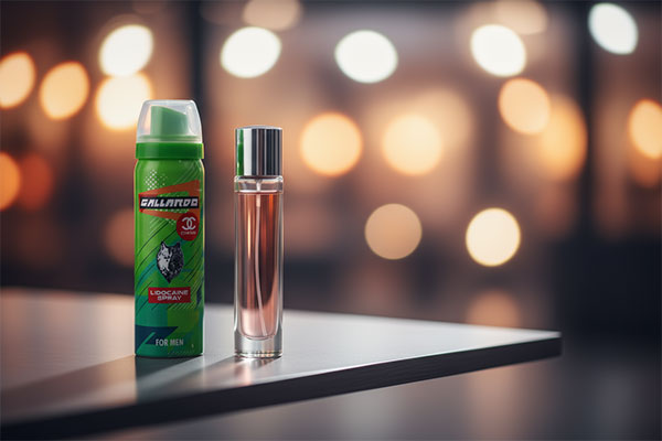 اسپری تاخیری گالاردو شنل در کنار شیشه عطر