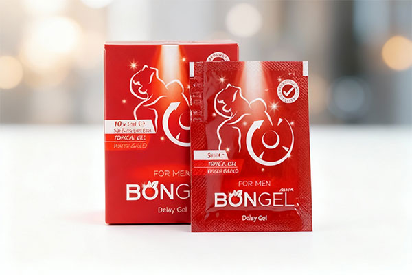 ساشه ژل تأخیری آقایان بنژل روی سطح سفید