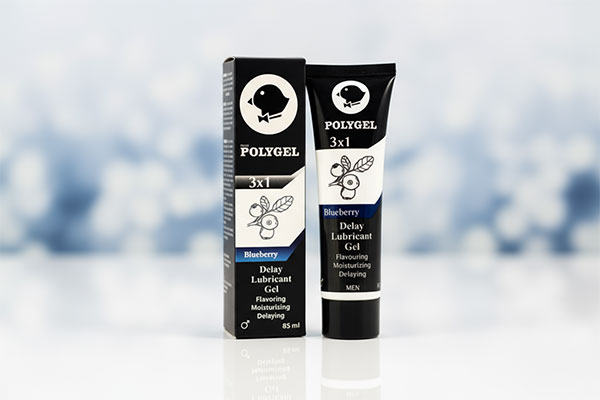 ژل تاخیری آقایان پلی ژل روی سطح سفید