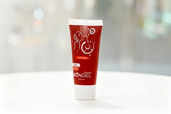 ژل تأخیری آقایان بنژل 50 میلی لیتر روی سطح سفید