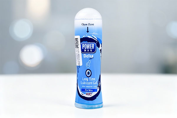 ژل تاخیری پاورمن دلتا Long Time روی سطح سفید