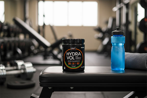 پودر هیدراول کیو ان تی در محیط باشگاه ورزشی
