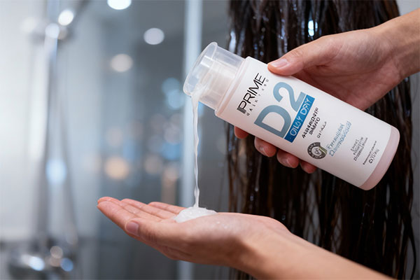 نحوه استفاده از شامپو ضد شوره پوست سر خشک D2 پریم