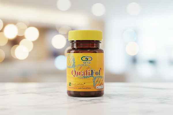 قرص کوالی فول دکتر گیل روی پیشخوان سفید