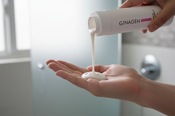 شامپو ضد پسوریازیس ژیناژن در حال استفاده