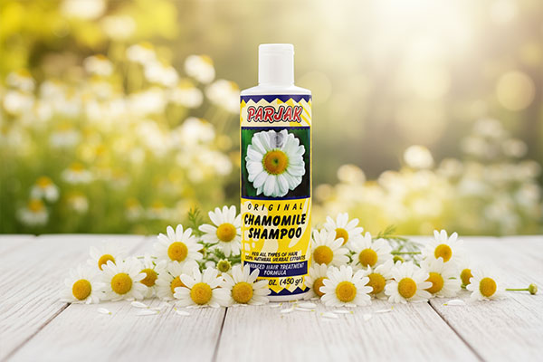 شامپو بابونه پرژک با گلهای بابونه