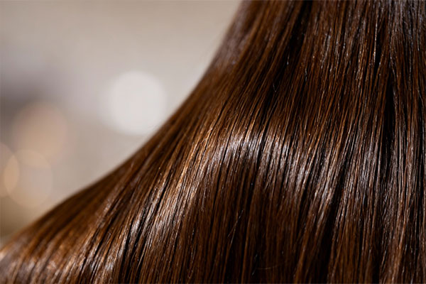 موهای نرم و درخشان با نرم کننده عمیق مو سینره