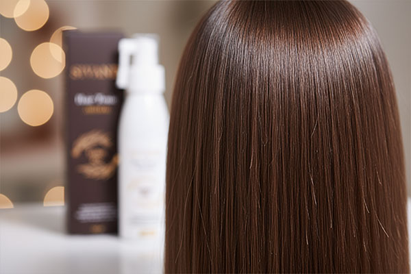 موهای سالم و درخشان پس از استفاده از لوسیون تقویت کننده مو سیوند