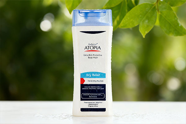 تصویر نزدیک از لوسیون شوینده بدن Dry Relief اتوپیا