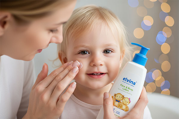 کاربرد لوسیون بدن الوینا روی پوست کودک