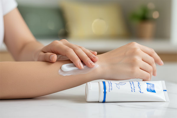 لوسیون بدن دکتر ژیلا برای پوست خشک