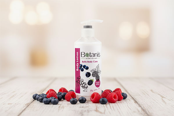 لوسیون بدن بلوبری و تمشک بوتانیس با عصاره‌های طبیعی