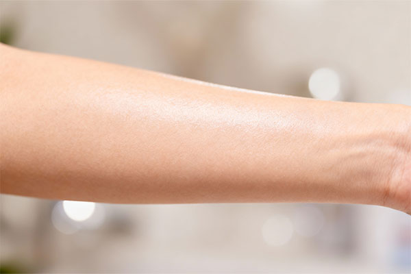 پوست نرم و لطیف با استفاده از لوسیون بدن اوره اورلین