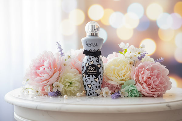 بادی اسپلش لاو ادیکت سی‌ گل با طراحی شیک و جذاب