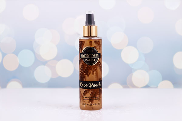 بادی اسپلش زنانه کوکو بیچ هیدرودرم روی سطح سفید