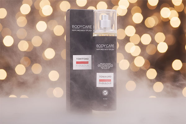 نمای نزدیک بادی اسپلش تامفورد بادی کر با افکت مه