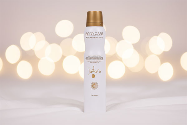 اسپری بدن زنانه جادور بادی کر با رایحه شیرین