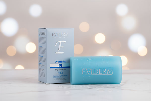 پن پوست خشک اوی هیدرا اویدرم روی سطح مرمر سفید