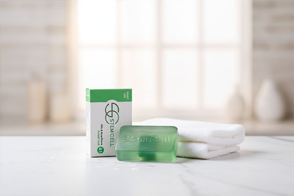 پن شفاف پوست چرب استم سل در محیط حمام