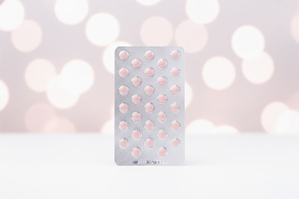 بسته‌بندی قرص متافولیک و B12 اکسترا یوروویتال