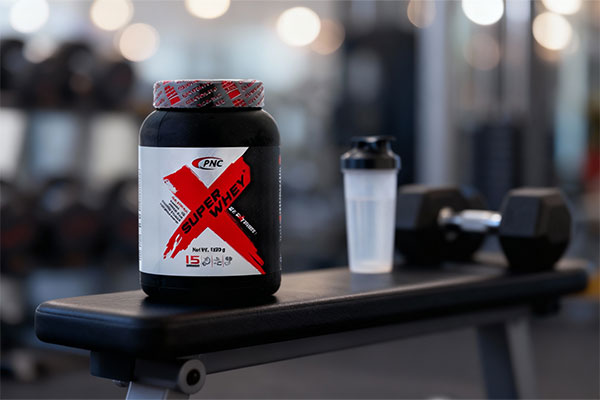 پودر سوپر وی کارن در محیط باشگاه ورزشی