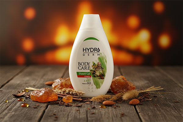 شامپو بدن مشک و عنبر هیدرودرم با عناصر طبیعی مشک و عنبر