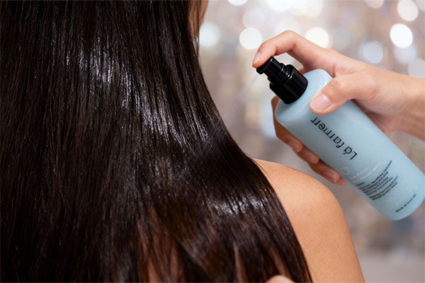 استفاده از محلول دو فاز نرم کننده و حالت دهنده مو لافارر برای ترمیم مو