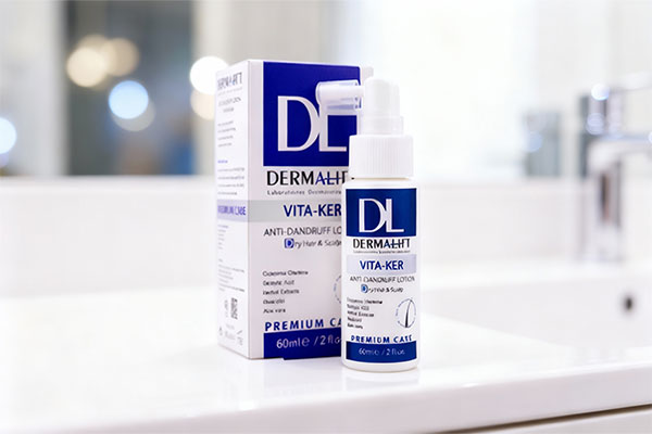 لوسیون ضد شوره خشک ویتاکر درمالیفت روی پیشخوان